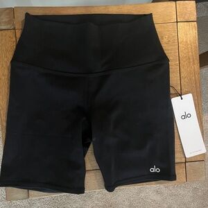 Alo Yoga 7” High Waist Biker Short